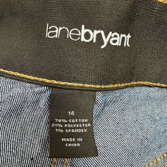 LANE BRYANT Capri Jeans Size 14 Blue Denim Bermuda Shorts Stretch Slimming - Picture 8 of 9